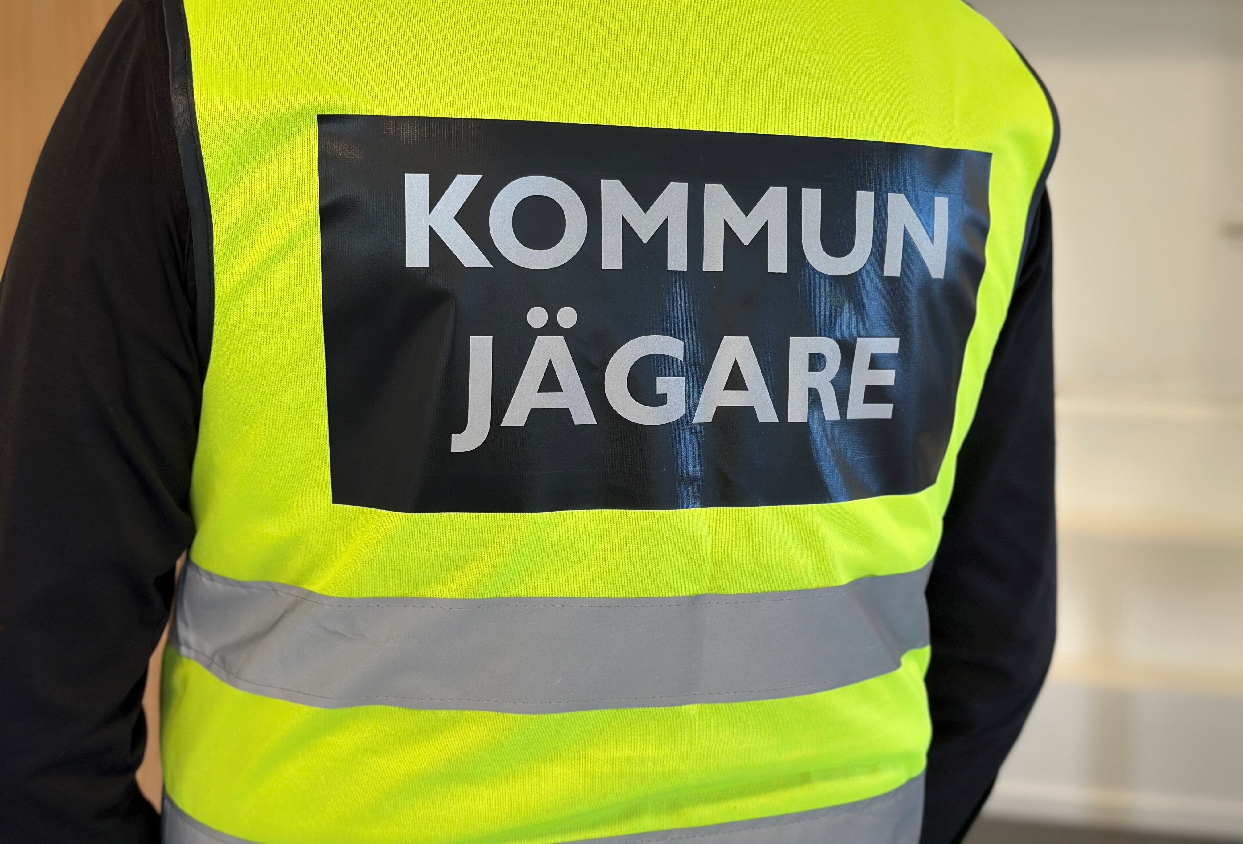 Varselväst med texten kommunjägare