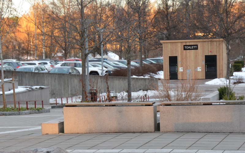 Offentlig toalett