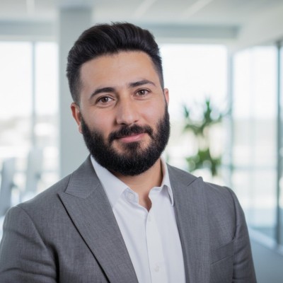Ali Abdelzadeh, lektor och docent vid Högskolan Dalarna
