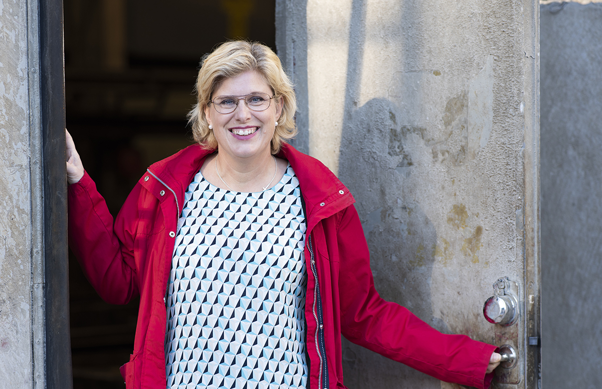 Kristin Nykvist vid hennes cementfabrik i Grönvallen, Avesta