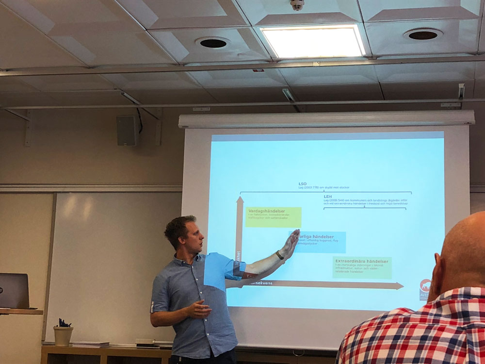 Max Rupla, Avesta kommuns säkerhetssamordnare, går igenom hur Avesta kommuns krisorganisation fungerar.